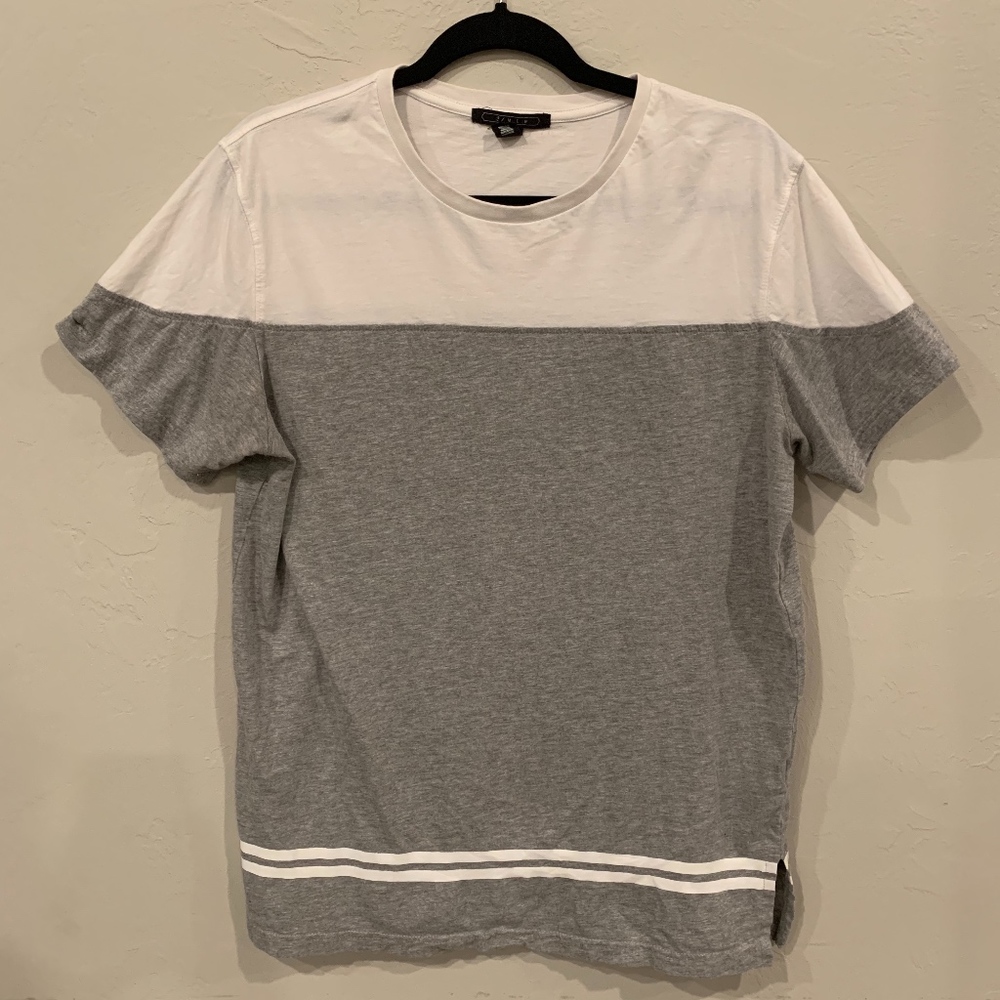 Forever 21 Men's Short Sleeve Tshirt Grey & White